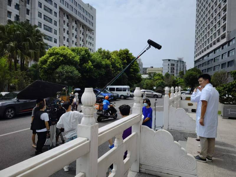 德保县广告片拍摄公司低成本实现高规格制作的诀窍